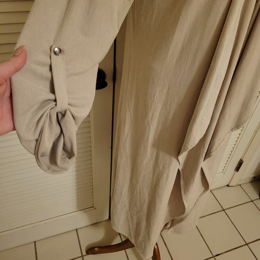 Tahari NWT Faux Leather Cardigan One Size Soft Beige Drape Front Lightweight - Picture 15 of 15